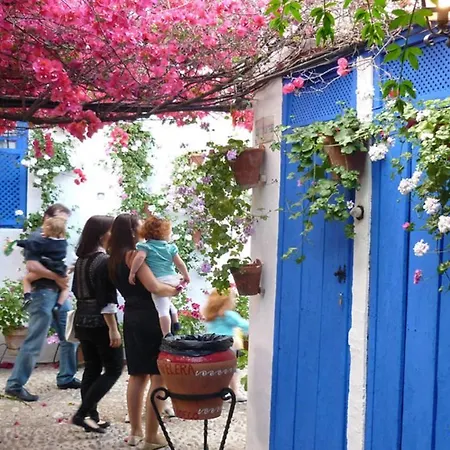 Anita's Place Apartment *